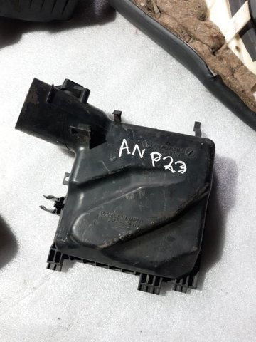 Корпус повітряного фільтра, верхня частина 46052AG000 SUBARU