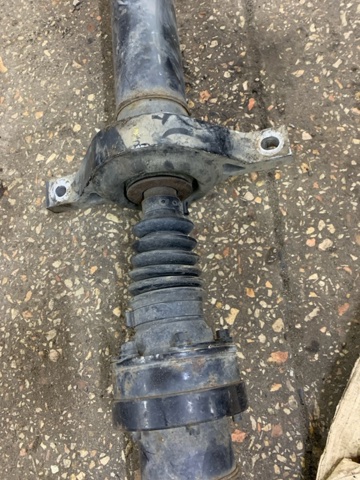 Вал карданний задній, у зборі 493002P100 HYUNDAI