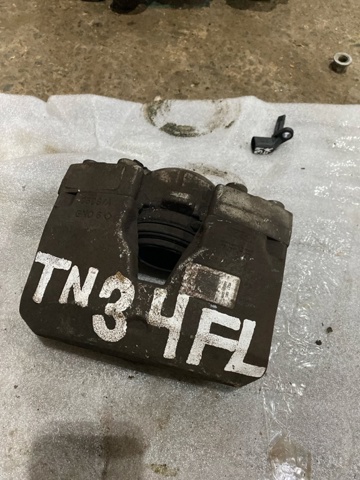 Супорт тормзной 4G0615123C VAG
