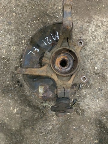 Цапфа поворотна ліва 517152Y500 HYUNDAI