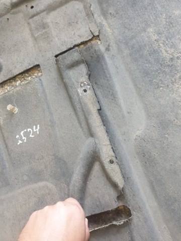 Кожух підлоги (кришки люків підлоги) 51757185029 BMW