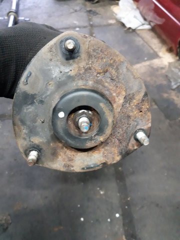 Подушка амортизатора переднього 546102P000 HYUNDAI