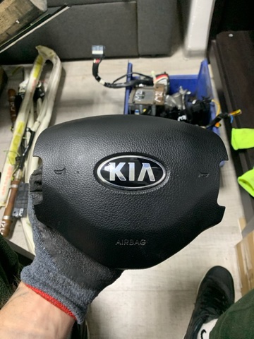 Установка подушки безпеки водія 569003U101EQ HYUNDAI