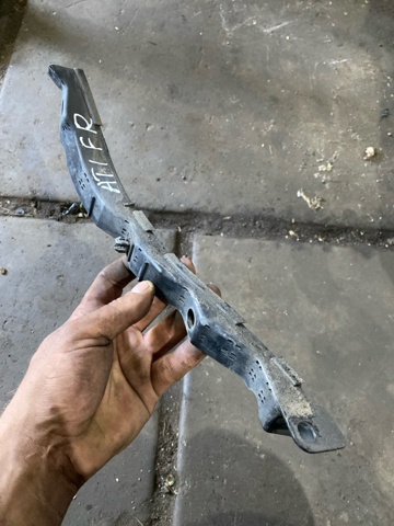 Праве кріплення переднього бампера 57707XA02A SUBARU