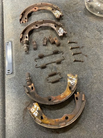 Гальмівні колодки ручника 58305D7A00 HYUNDAI