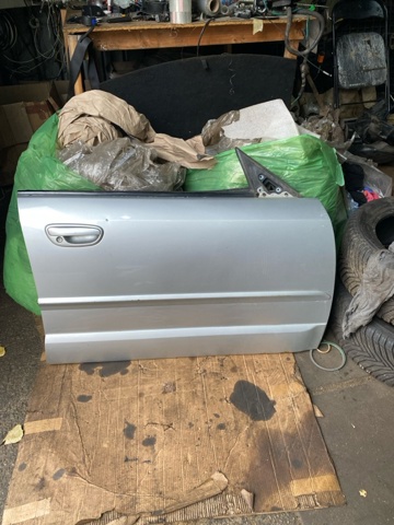 Дверка передня права 60009AG0619P SUBARU