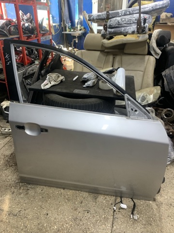 Дверка передня права 60009FG0239P SUBARU