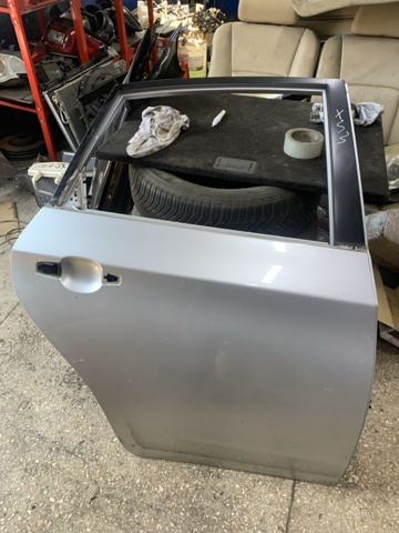 Двері задні в зборі 60409FG0029P SUBARU