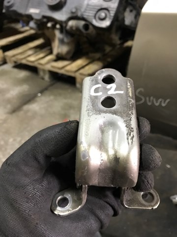 Петля задніх правих дверей 60470FG0209P SUBARU