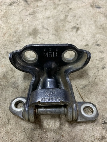 Петля задніх правих дверей 60479FJ001 SUBARU