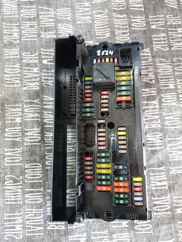 Коробка запобіжників 61149252815 BMW