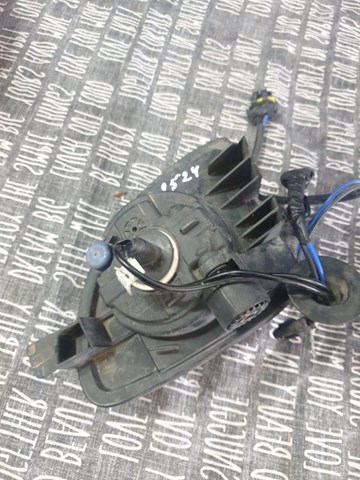 Туманка права 63177216886 BMW