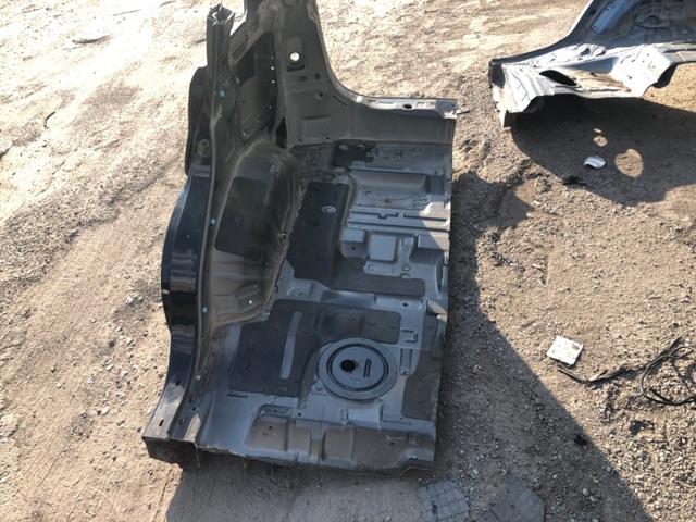 Крило заднє праве 715042PC00 HYUNDAI