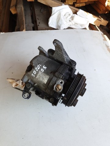 Компресор холодоагенту 73111FE021 SUBARU