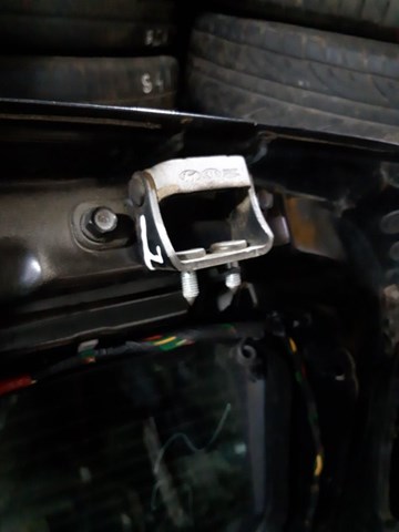 Петля задніх багажних, 3/5 -х дверей 797703E001 HYUNDAI
