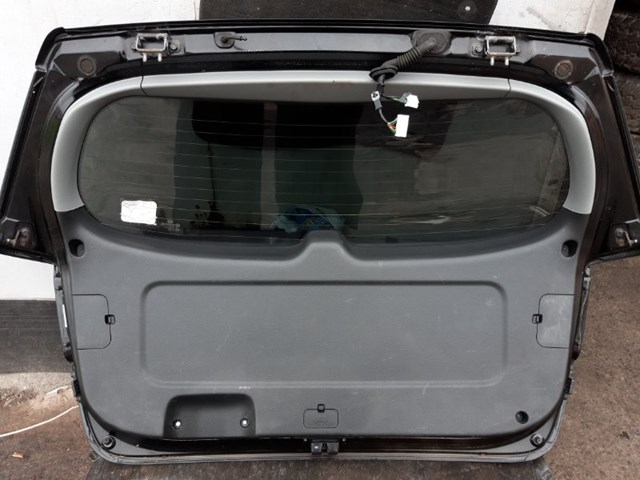Обшивка кришки багажника 817502P000VA HYUNDAI