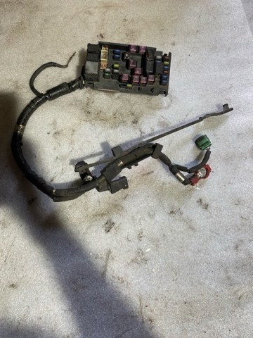 Коробка запобіжників 82241AG010 SUBARU
