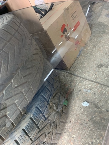 Скло передньої правої двері 824212P000 HYUNDAI