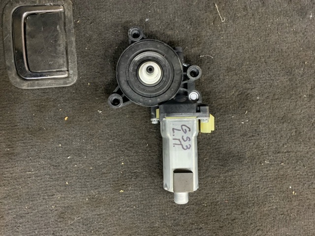 Мотор склопідйомника дверей передніх, лівих 824502P000 HYUNDAI