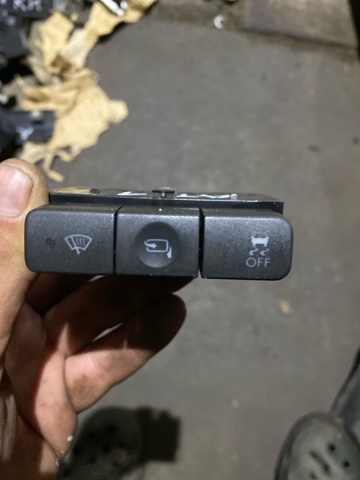 Блок кнопкових перемикачів кермового колеса 83002AG090 SUBARU