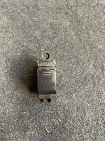 Кнопка підйомника переднього правого скла 83071FJ050 SUBARU