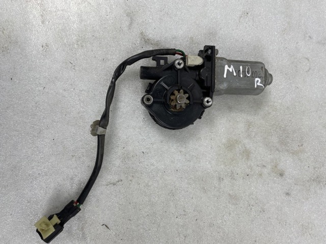 Моторчик склопідйомника двері задніх, лівих 834503E000 HYUNDAI