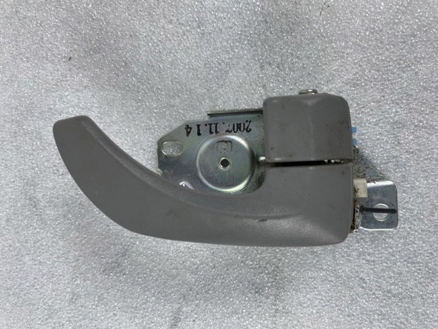Ручка задньої двері внутрішня права 836203E000CY HYUNDAI