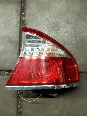 Задній правий стоп 84201AG260 SUBARU