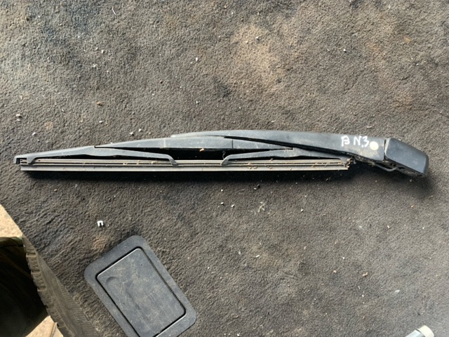 Важіль-поводок двірника заднього скла 86532SA181 SUBARU