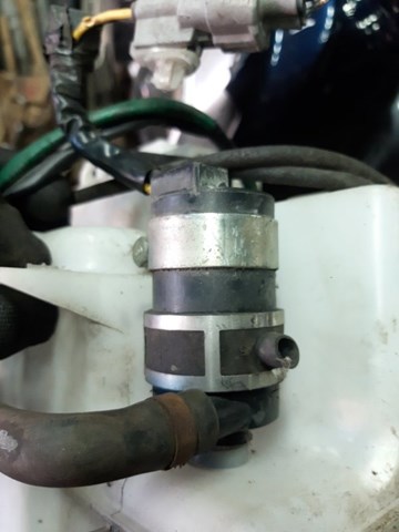 Насос омивача фар 86611SA010 SUBARU