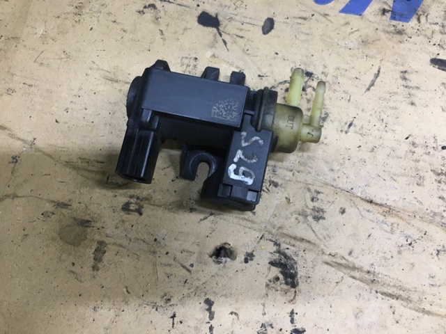Перетворювач тиску (соленоїд) наддуву / EGR 8K0906627 VAG
