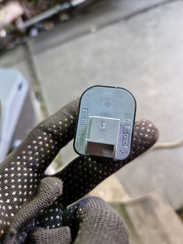 Блок керування дзеркалами заднього виду 8K0959565CWEP VAG