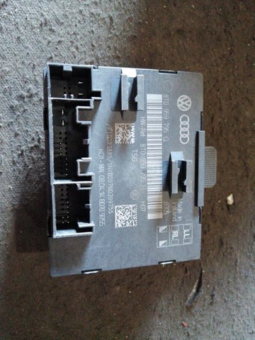 Блок комфорту задніх дверей 8T0959795Q VAG