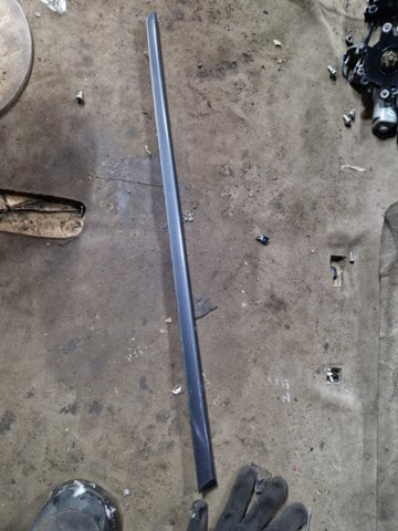 Молдинг задніх правих дверей 91012AG020NN SUBARU