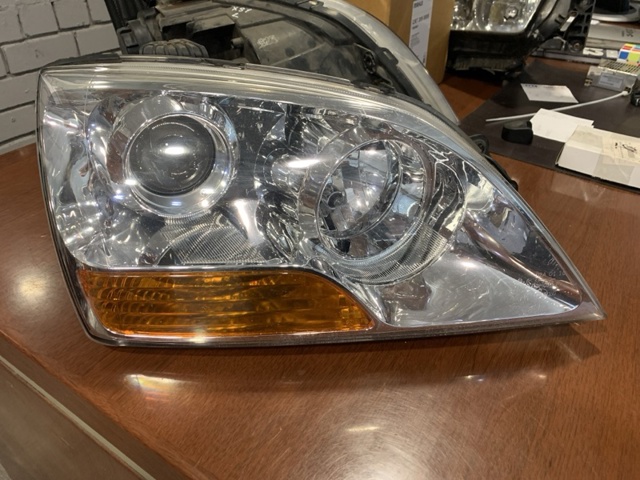 Фара правая 921023E510 HYUNDAI