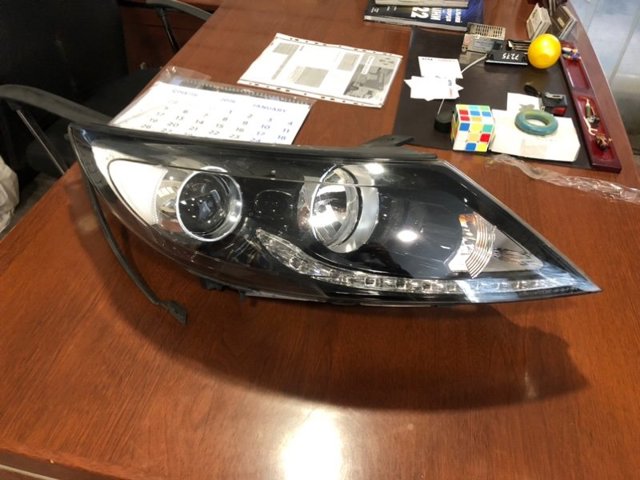 Фара передня права 921023U290 HYUNDAI