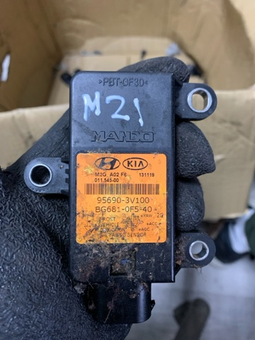 Датчик поперечного прискорення (ESP) 956903V100 HYUNDAI