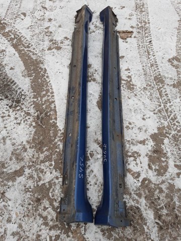 Накладка зовнішня (молдинг) порога, лівий 96051FG010NN SUBARU