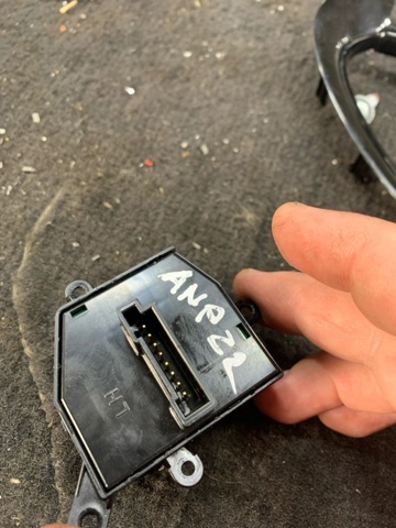 Блок кнопкових перемикачів рульового колеса 96700A2000 HYUNDAI