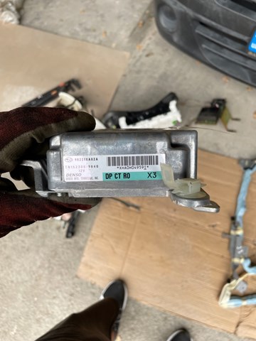 Блок управління airbag 98221XA02A SUBARU