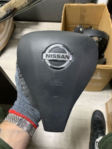 Airbag в мультируль 985104EA1A NISSAN