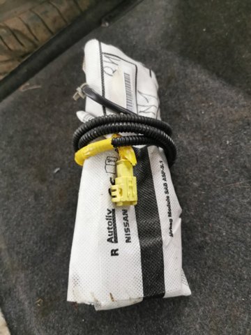 Подушка безпеки AIRBAG спинки сидіння, правого 985H01KA1D NISSAN