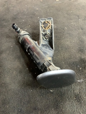 Форсунка омивача фари передньої, лівою 986712W000 HYUNDAI