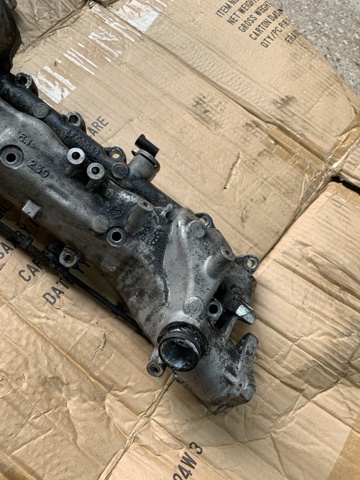 Колектор впускний, лівий A6420907037 MERCEDES