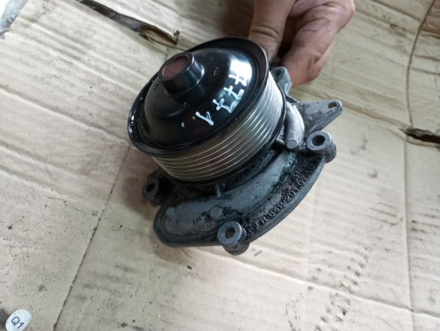 Помпа водяна, (насос) охолодження A6422002201 MERCEDES