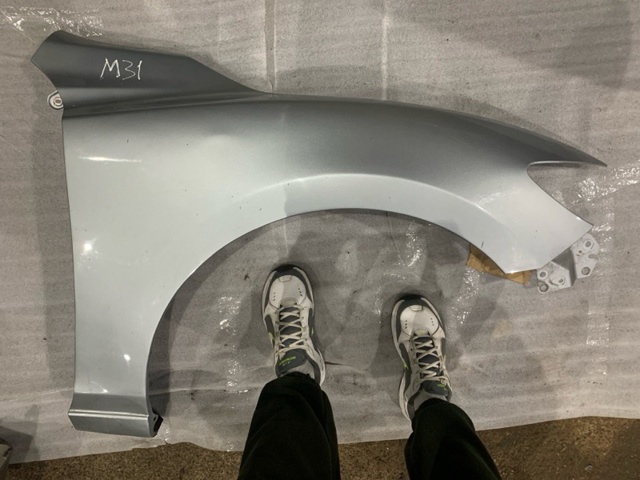 Переднє праве крило GHP952111A MAZDA