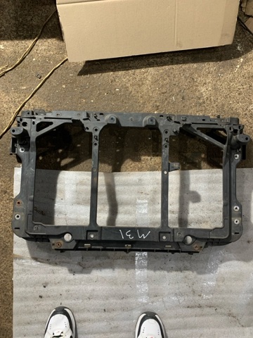 Рамка кріплення радіатора GHR453110B MAZDA