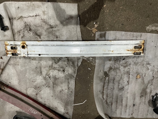 Буфер бампера заднього H50304EAMA NISSAN