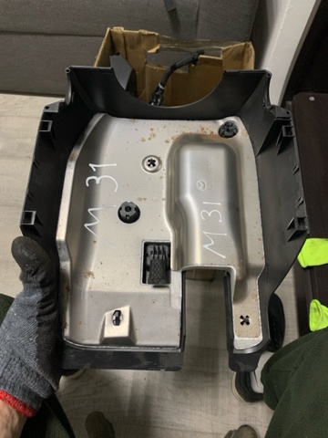 Захисний кожух кермового механізму KD4560230D02 MAZDA