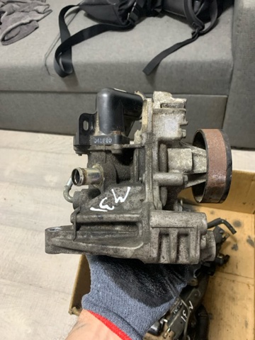 Насос охолодження SH0115010C MAZDA